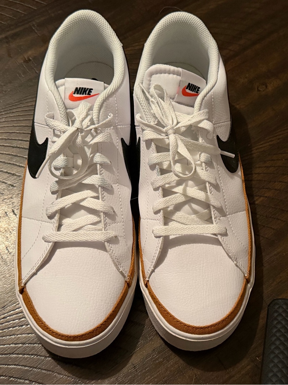 Nike Men’s White, Black and Brown Low-Top Sneakers